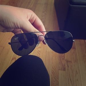 Ray ban aviator sunglasses