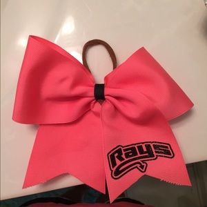 pink rays bow