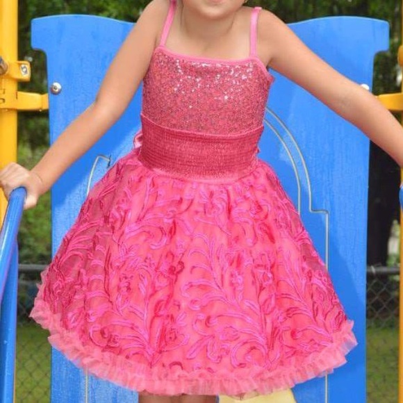 Girl's Dress