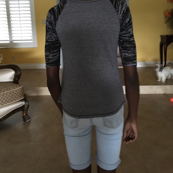 Top - Picture 2 of 4