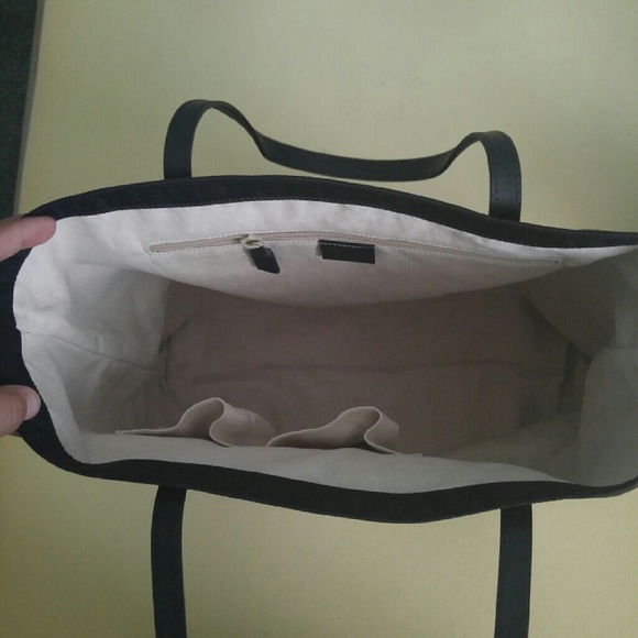 Brand New, never been used, genuine Gucci Tote Bag - Picture 3 of 4