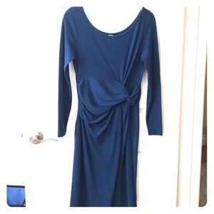 Quarter sleeve maternity dress