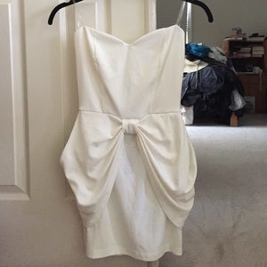White strapless bow dress