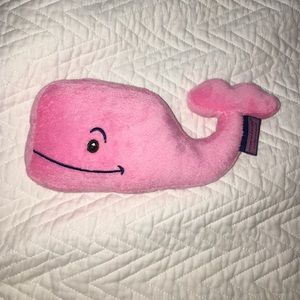 vineyard vines plush whale!