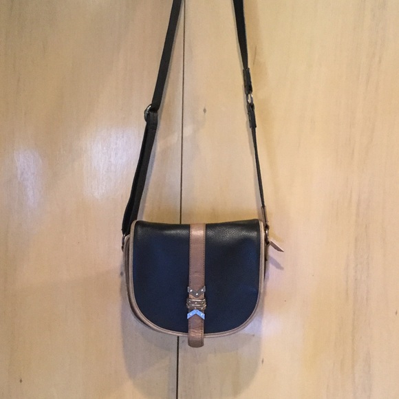 🌷The Sak Handbag with Tan Trim 2 for $10 Deal