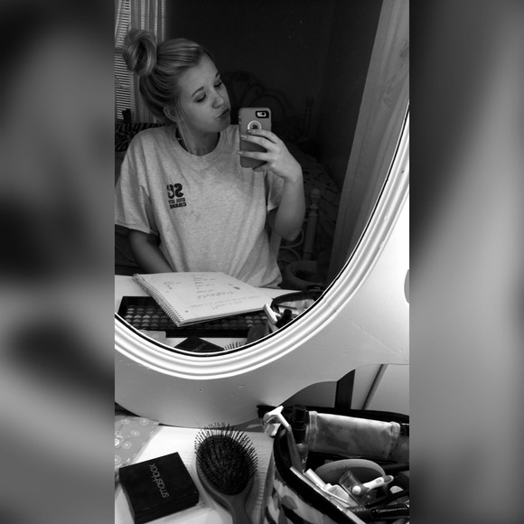 Meet your Posher, Autumn - Picture 1 of 1