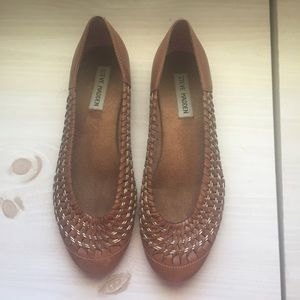 Steve Madden Woven Flats - Brown/Gold