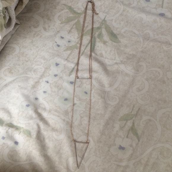Long Gold Triangle/Line Necklace! - Picture 4 of 4