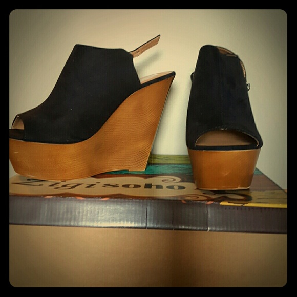 Black Wdges