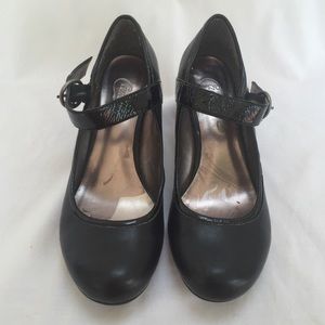 Black Mary Jane heels
