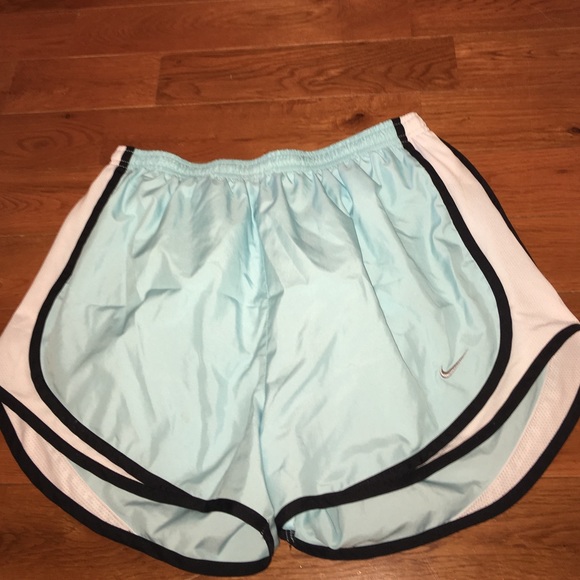 Nike shorts - Picture 1 of 2