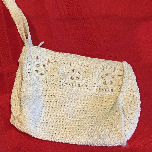 🌷Sweet Little Wristlet