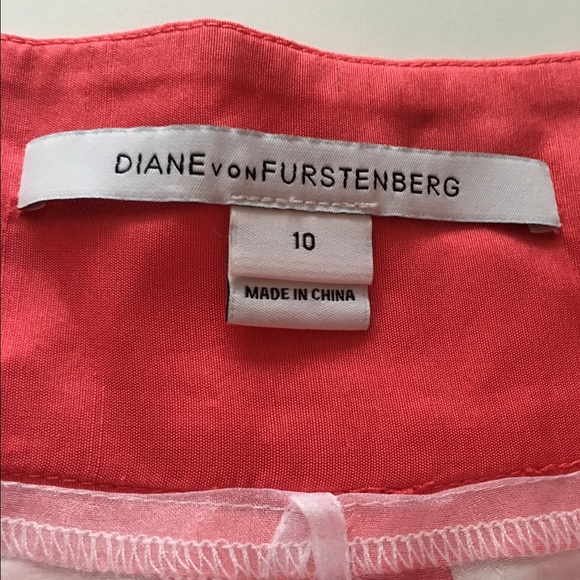 DVF NEON RUNWAY pink high waited shorts - Picture 3 of 3