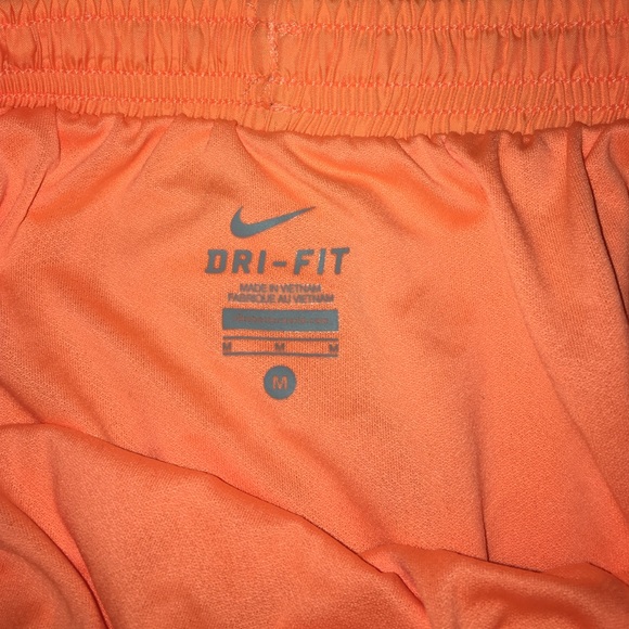 Nike shorts - Picture 2 of 2