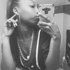 Meet your Posher, Essence