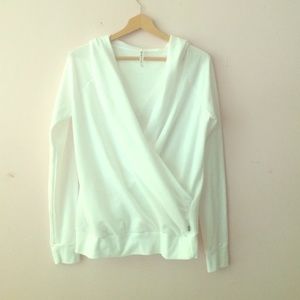 FABLETICS White Hoodie