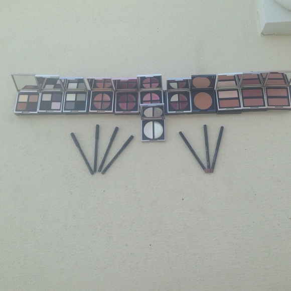 Makeup - Picture 4 of 4