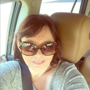 Meet your Posher, Helen