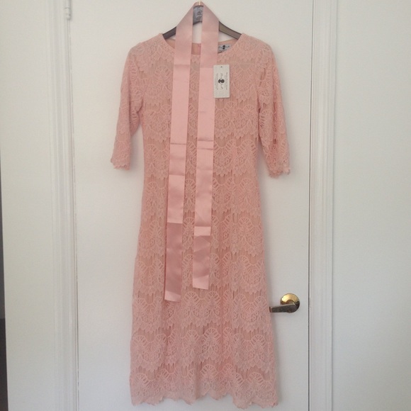3/4 Sleeve Lace