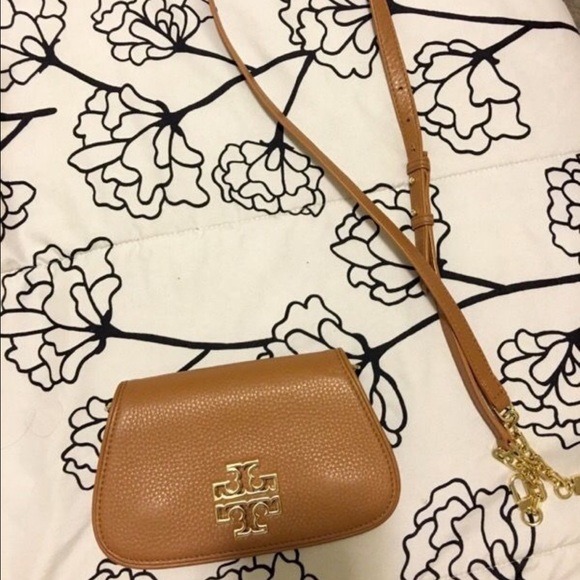 Tory Burch clutch (with optional strap) for sale! - Picture 3 of 4