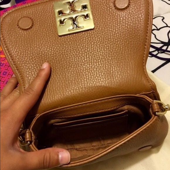 Tory Burch clutch (with optional strap) for sale! - Picture 4 of 4
