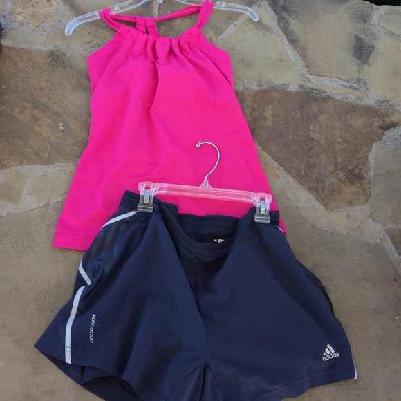 Med hot pink racerback workout exercise set