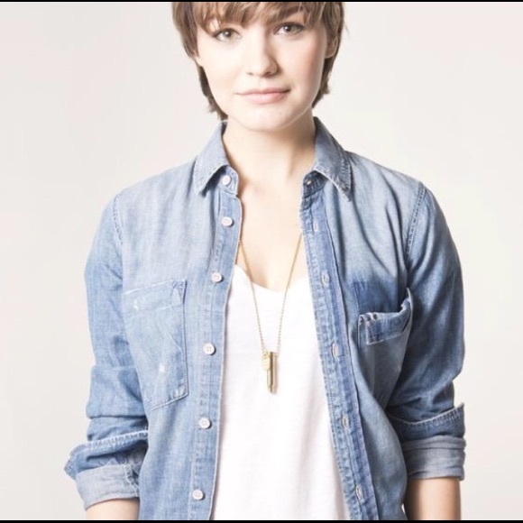 Half United Eastwood bullet necklace - Picture 3 of 3