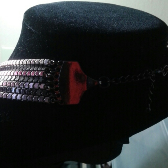 Statement Necklace - Picture 4 of 4