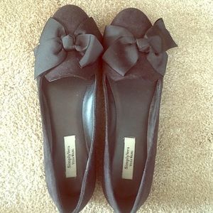 Vera Wang black flats