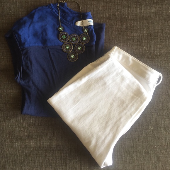 Gap maternity white jeans 27R