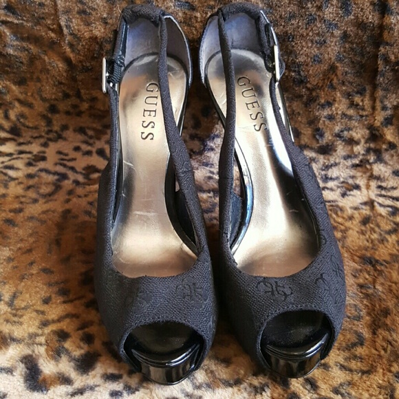 🚫SOLD🚫Guess black heels - Picture 2 of 4