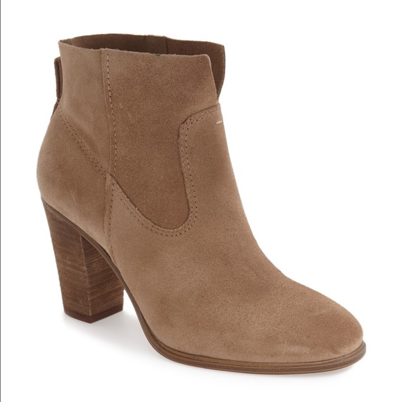 Vince Camuto Feina Booties · Size 8