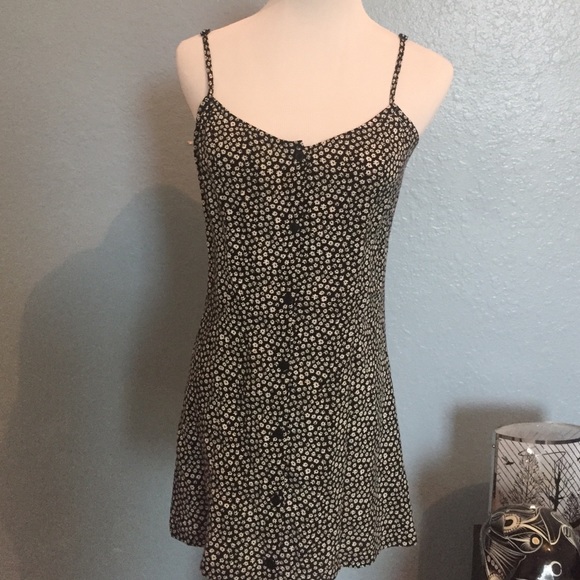 Tiny little sun dress 👗☀️