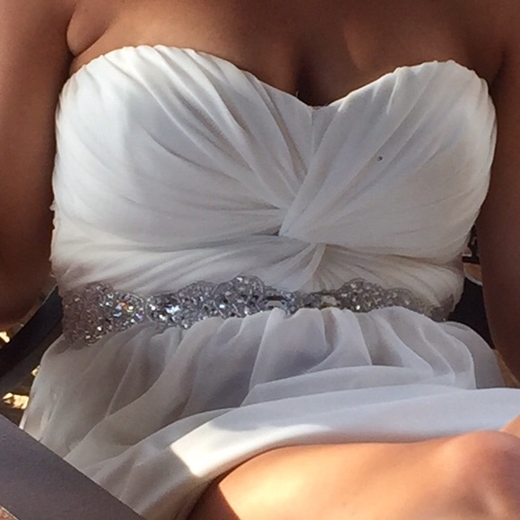 White chiffon evening gown - Picture 3 of 4