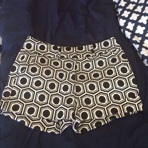 New York & company black and white printed shorts!