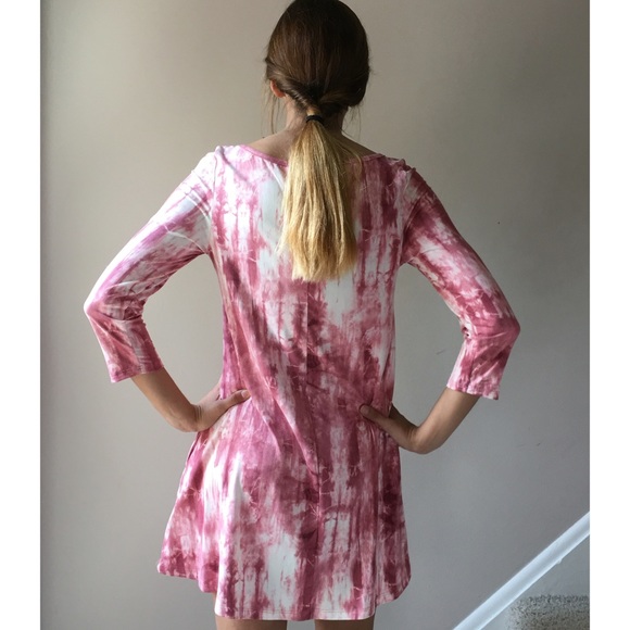 🆕 Fun and Flirty Tie Dye Shift Dress - Picture 3 of 3