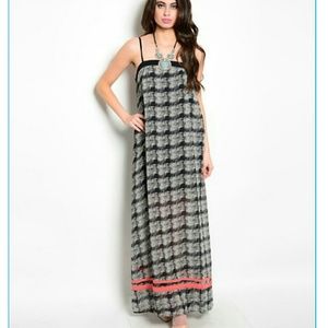 🔴SOLD OUT🔴Beautiful flowy summer dress.