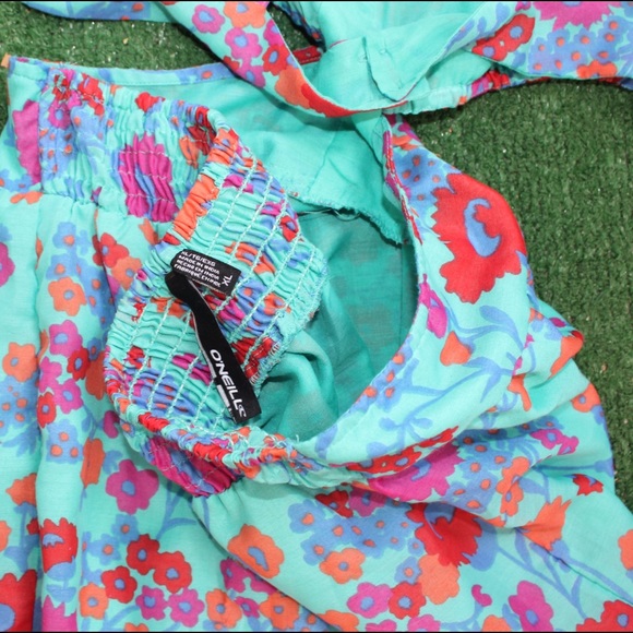 Donated

O'Neill dress - Picture 4 of 8