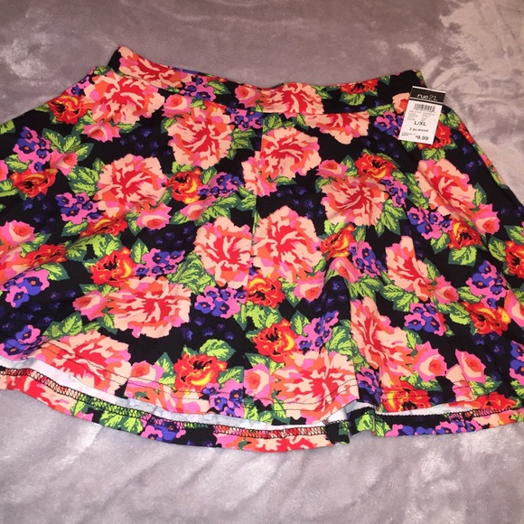 Rue 21 Floral Skirt