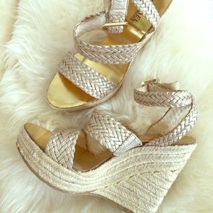 Gold Michael Kors wedges sz 8 BRAND NEW never worn