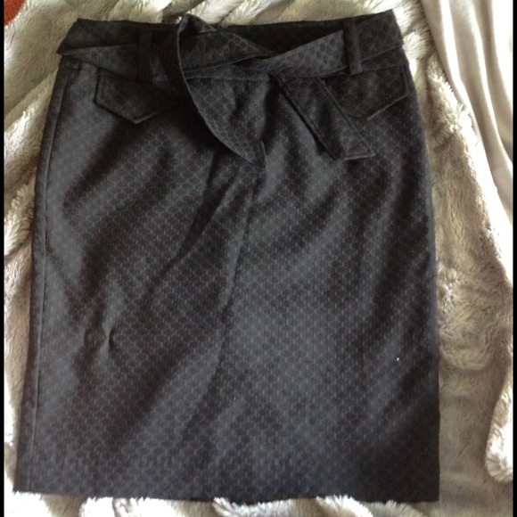 Cynthia Rowley Textured Black Belted Skirt - Picture 1 of 2
