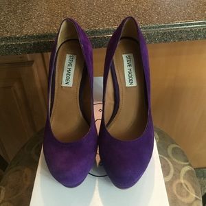*reduced final price* Steve Madden purple pumps