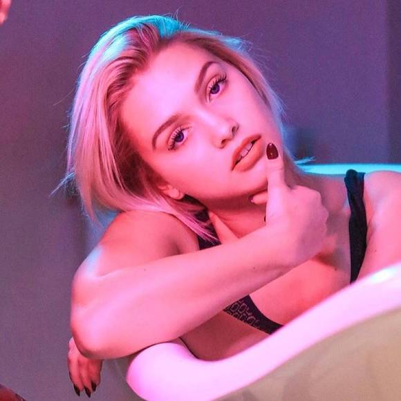 Meet your Posher, Kat