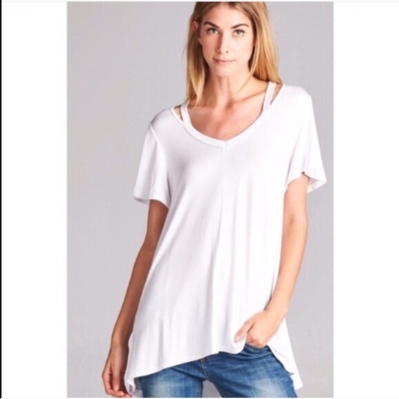 🆕 V -Neck Strappy T-Shirt - Picture 2 of 3