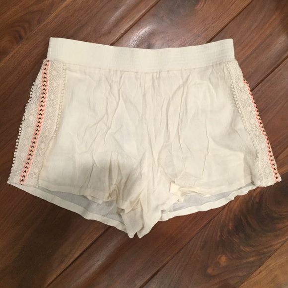 White PacSun Flowy Shorts