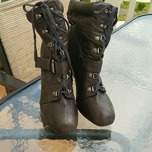 Ankle boots