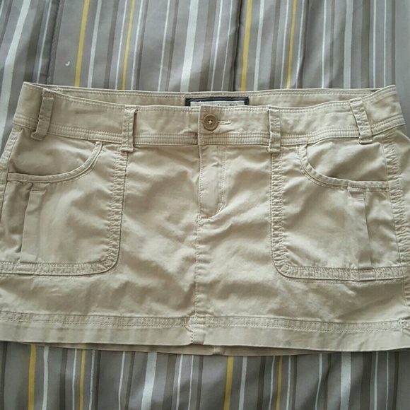 Casual khaki skirt - Picture 3 of 4