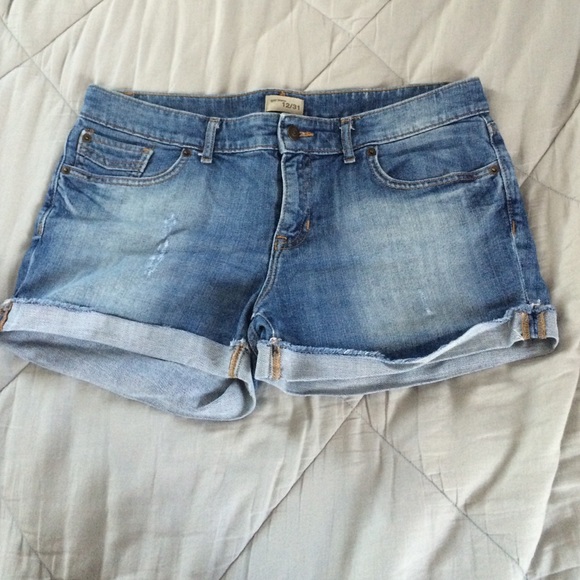 Gap jean shorts