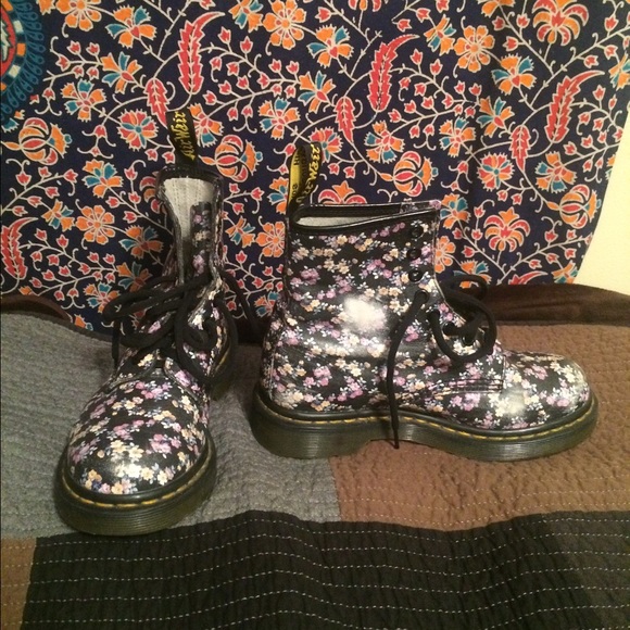 Floral Doc Marten's