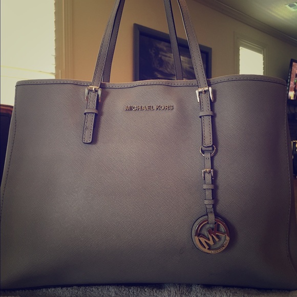 Authentic grey Michael Kors handbag.